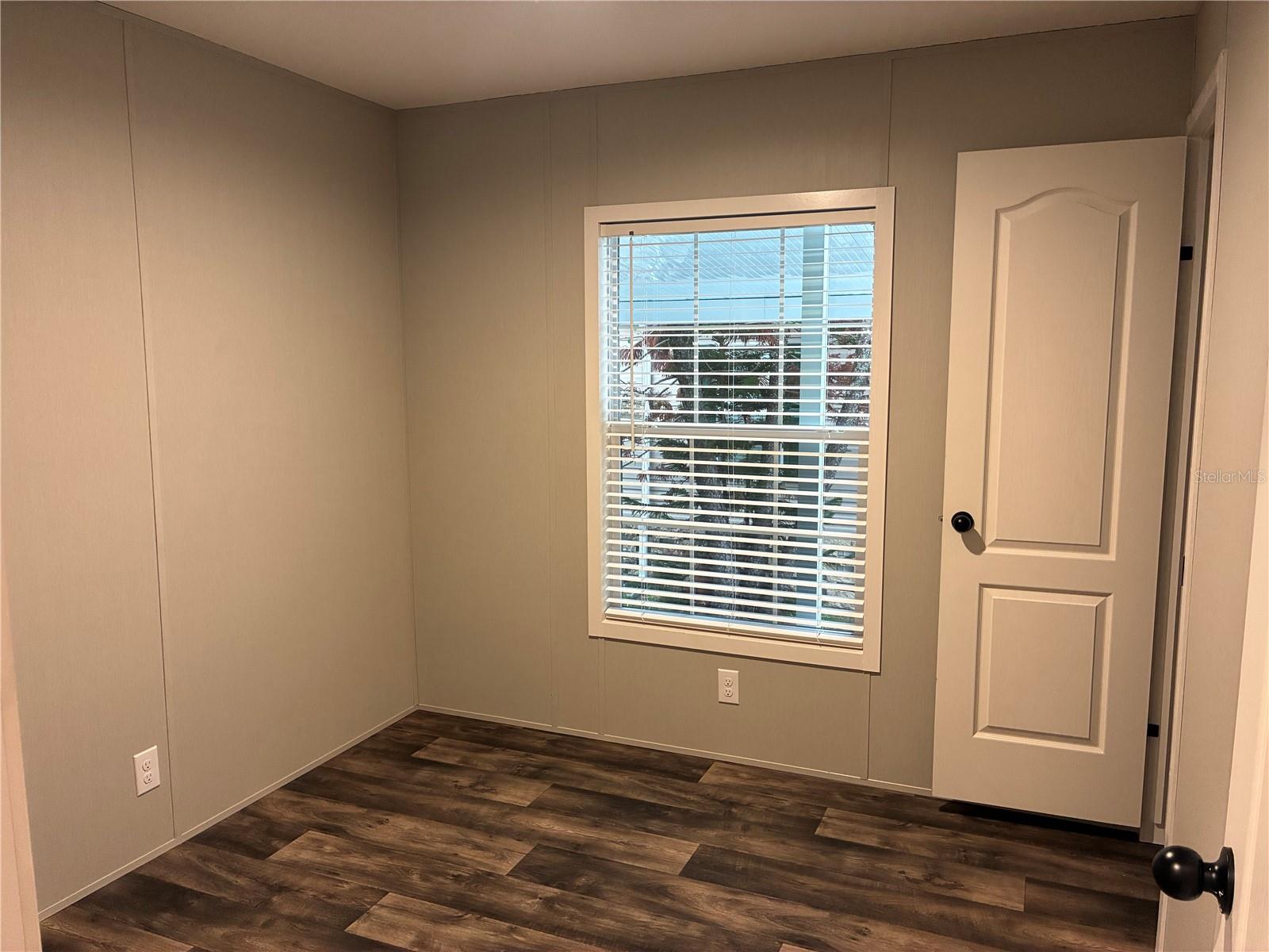 263 Edgewood Blvd Property Photo 10