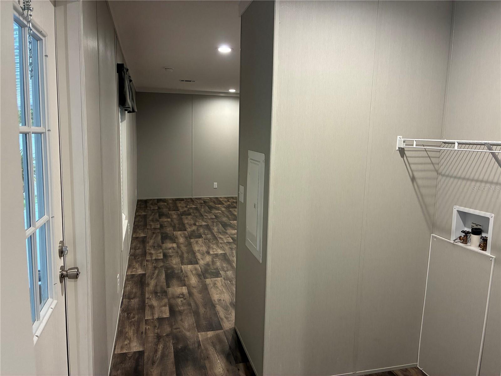 263 Edgewood Blvd Property Photo 12