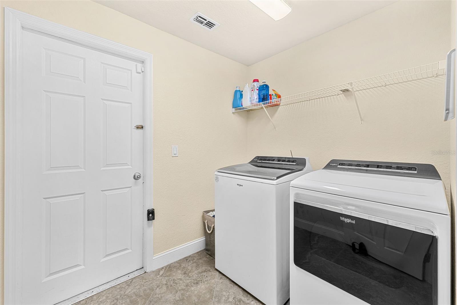 2868 Oconnell Dr Property Photo 29