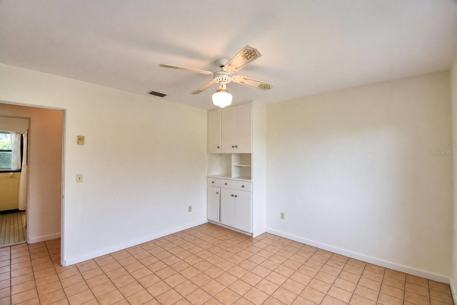 906 Avenue M Se Property Photo 12