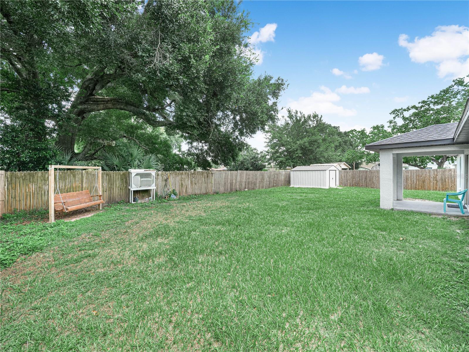 1705 Sandalwood Cir Sw Property Photo 4
