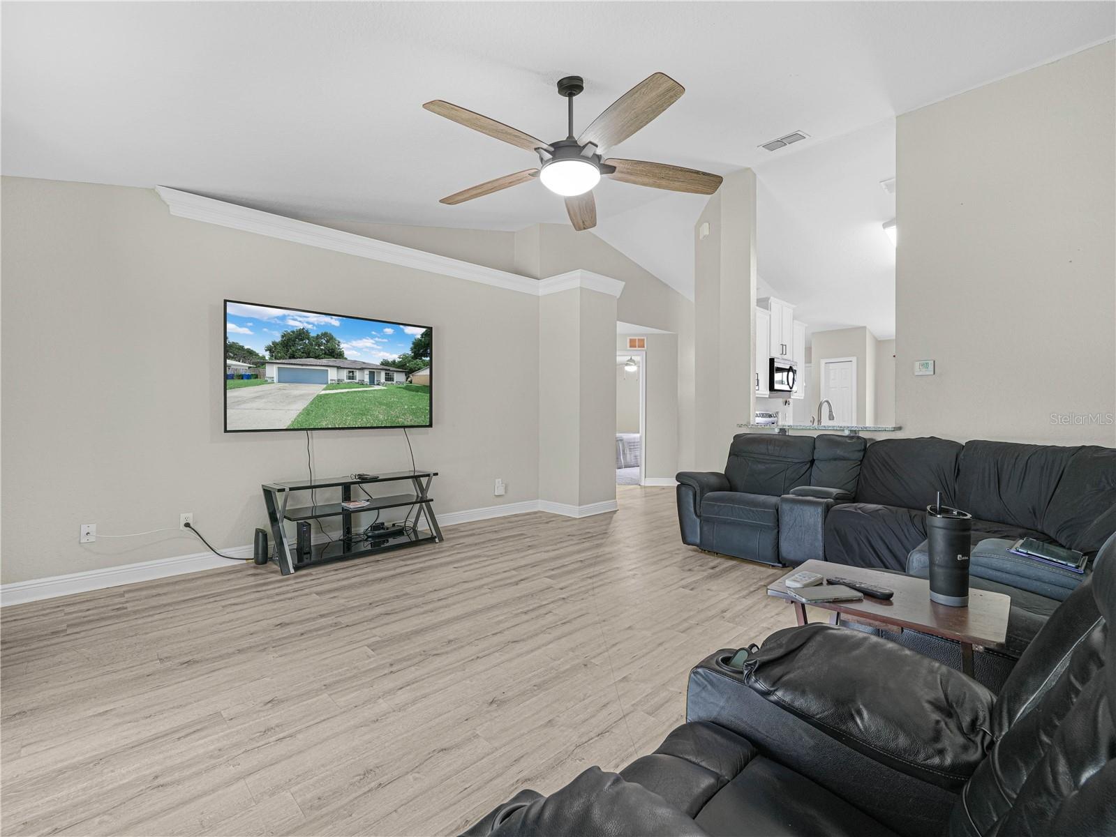 1705 Sandalwood Cir Sw Property Photo 9