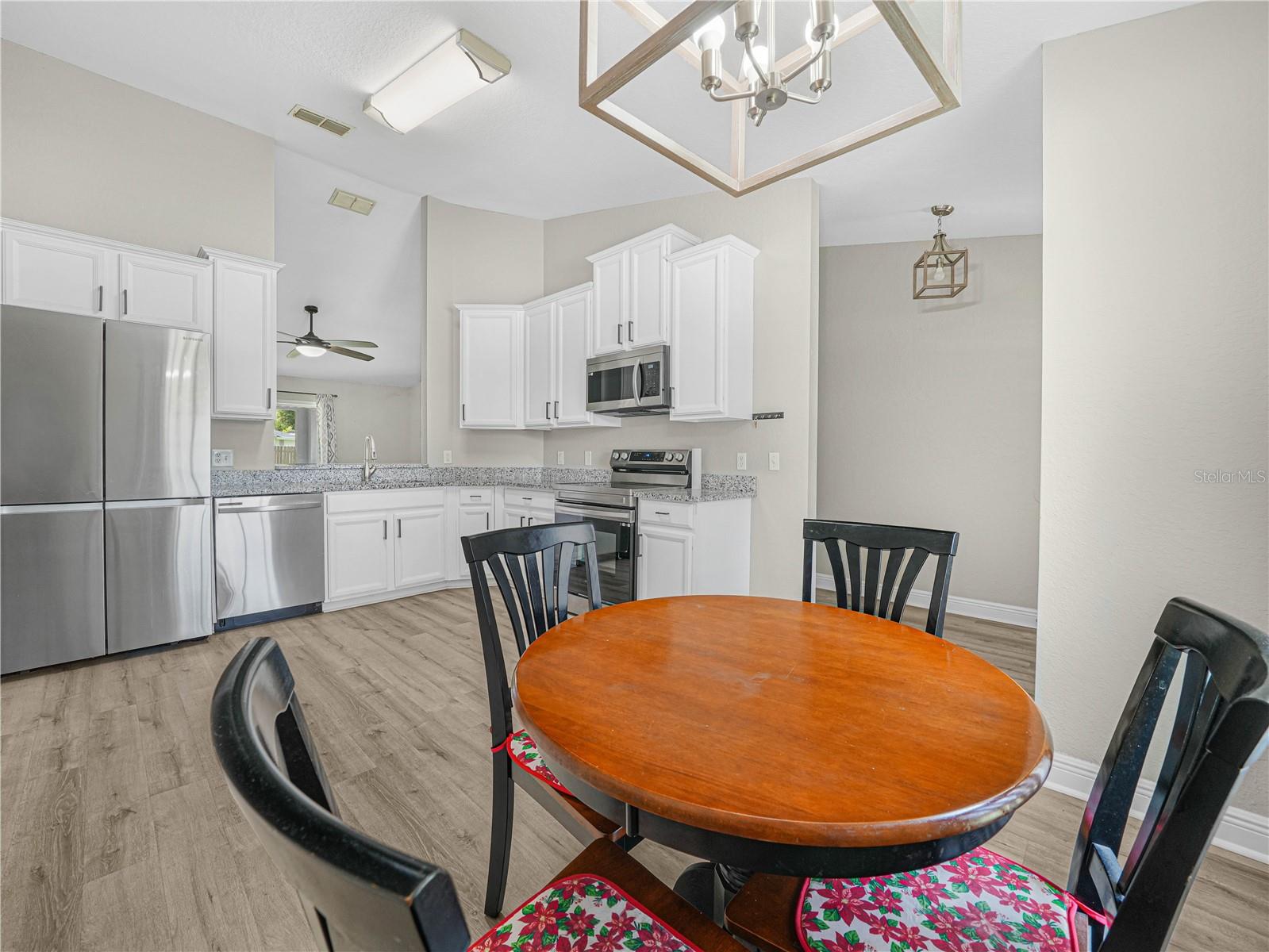 1705 Sandalwood Cir Sw Property Photo 12