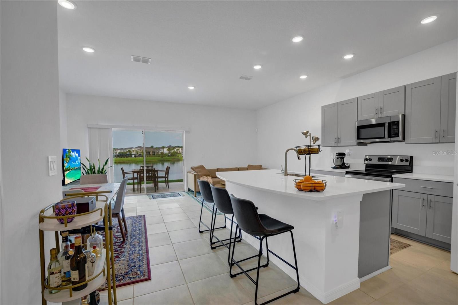 2256 Portrait Street Property Photo 8