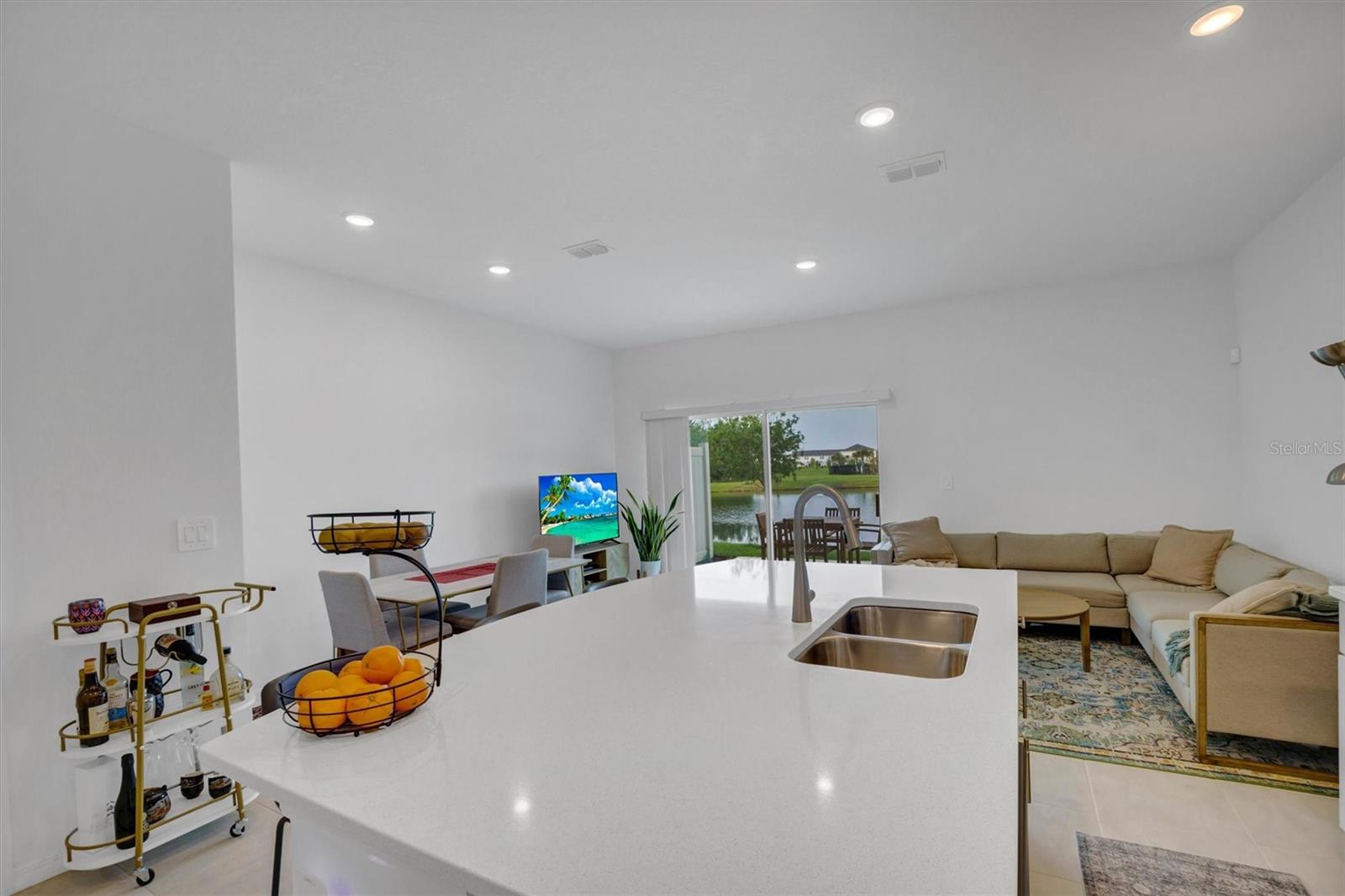 2256 Portrait Street Property Photo 9