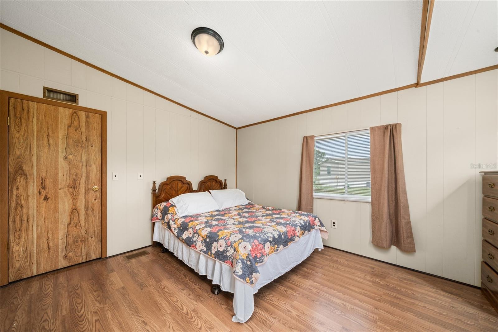 906 Whatley Ct Property Photo 18