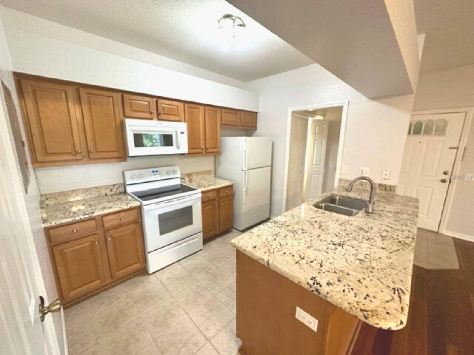 903 Eagle Pond Dr #903 Property Photo 4