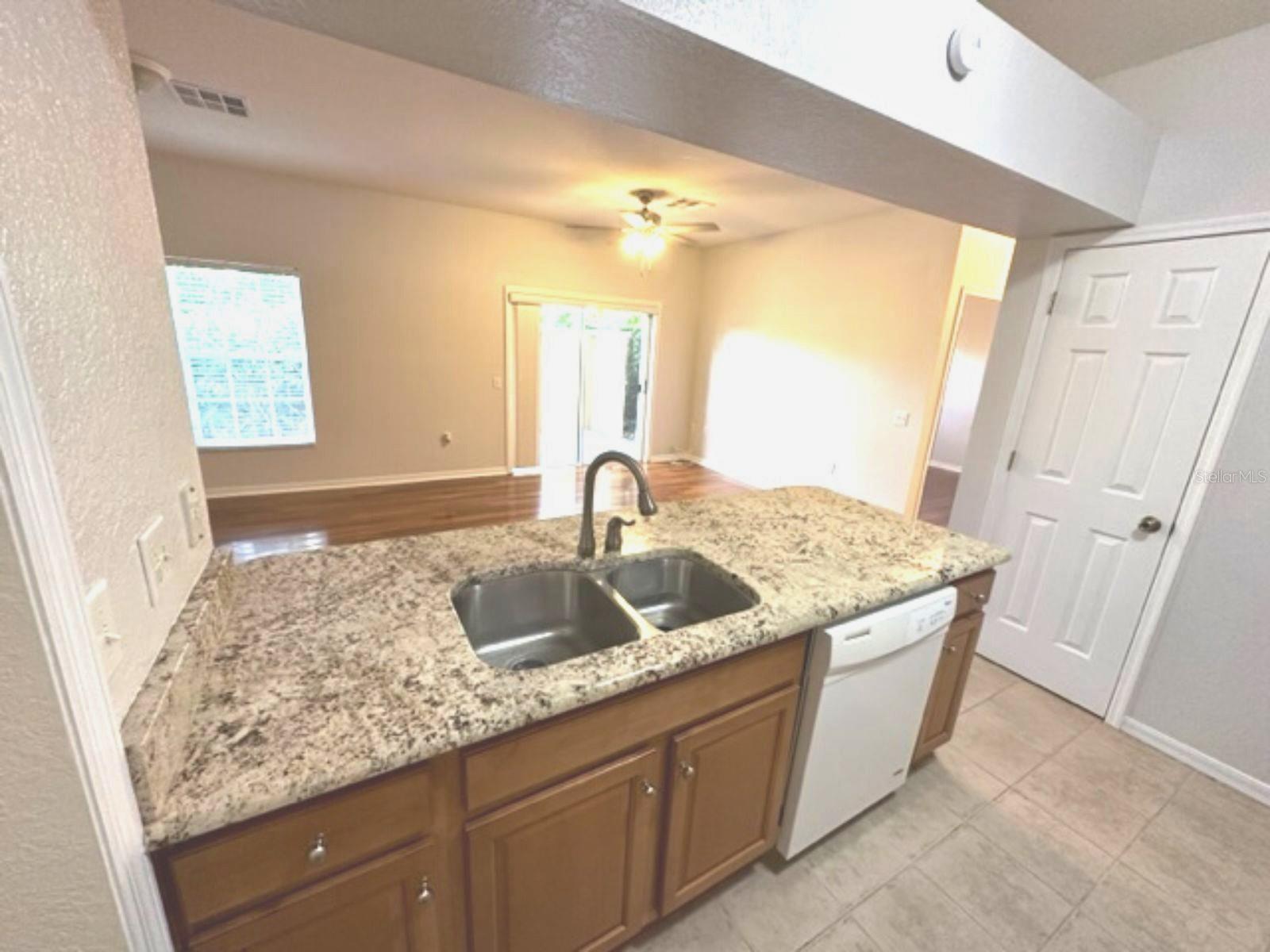 903 Eagle Pond Dr #903 Property Photo 6