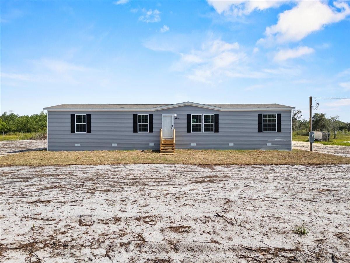 8457 N Carousel Ter Property Photo 1