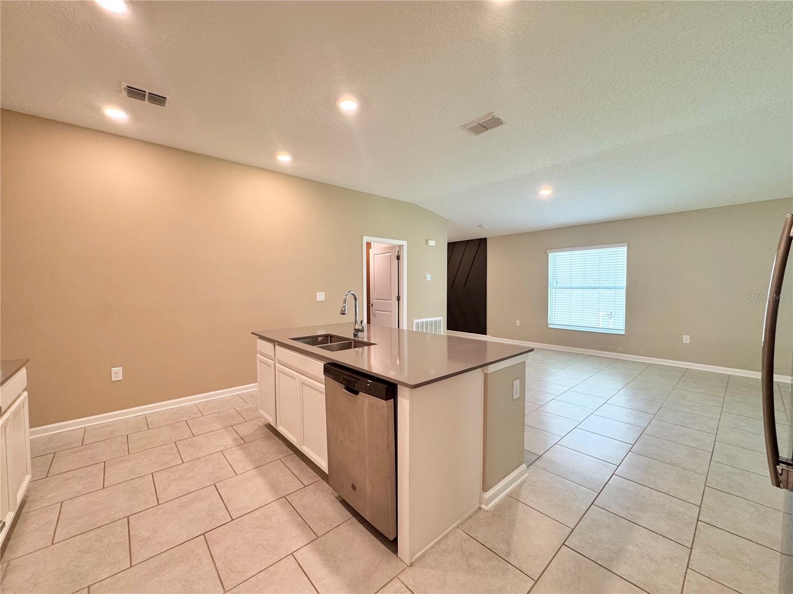 112 Pershing St Property Photo 8