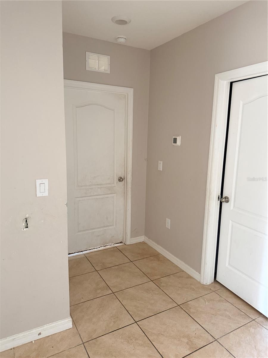 615 Tralee Ln Property Photo 3