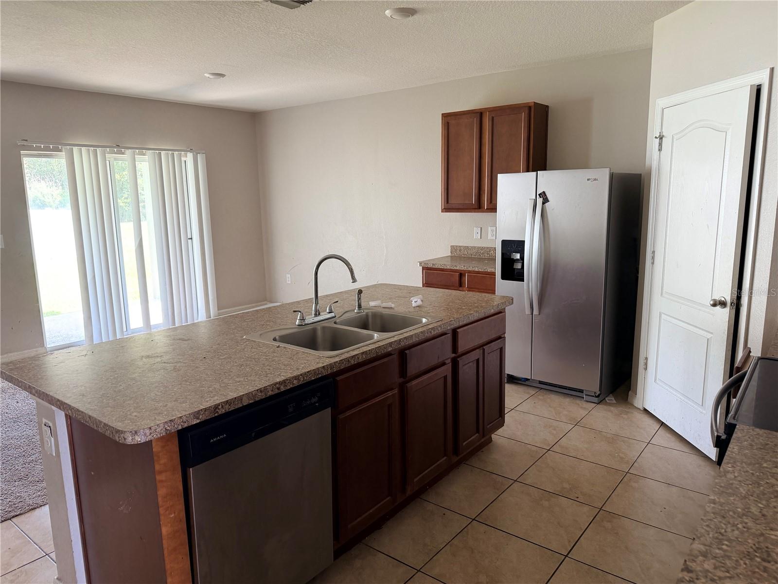 615 Tralee Ln Property Photo 4