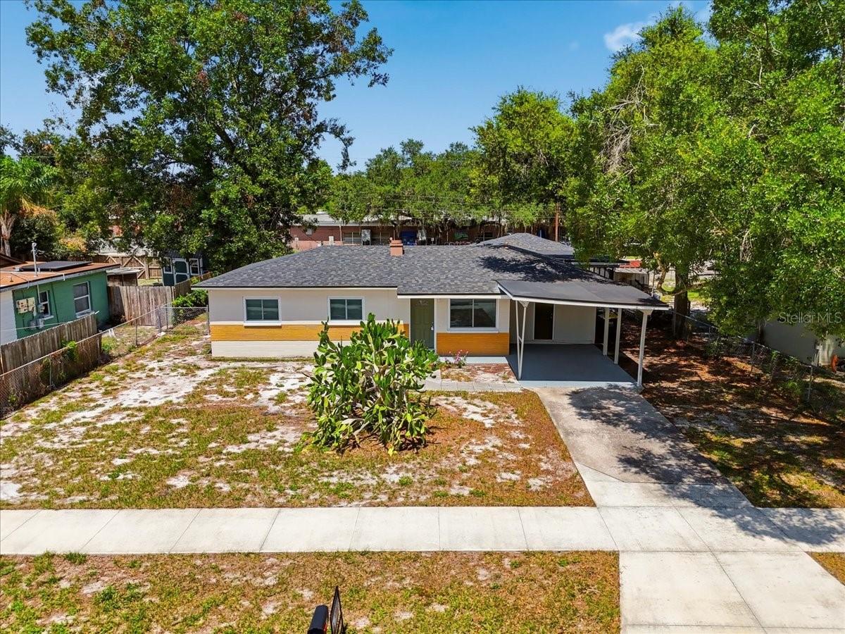 813 Ellerbe Way Property Photo