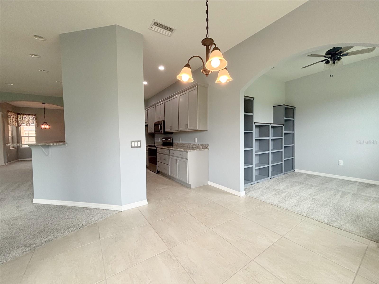 1124 Sawgrass Dr Property Photo 13