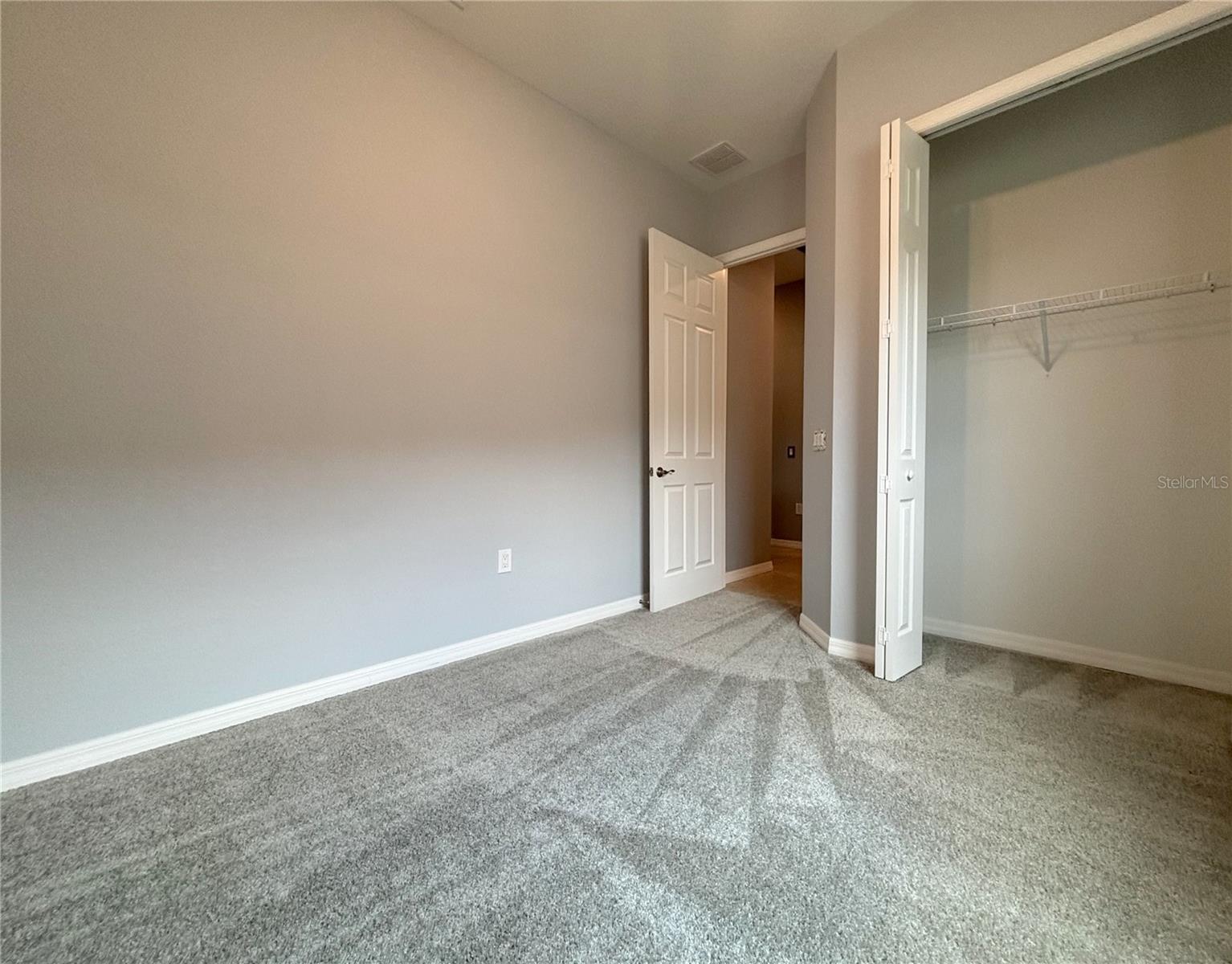 1124 Sawgrass Dr Property Photo 22