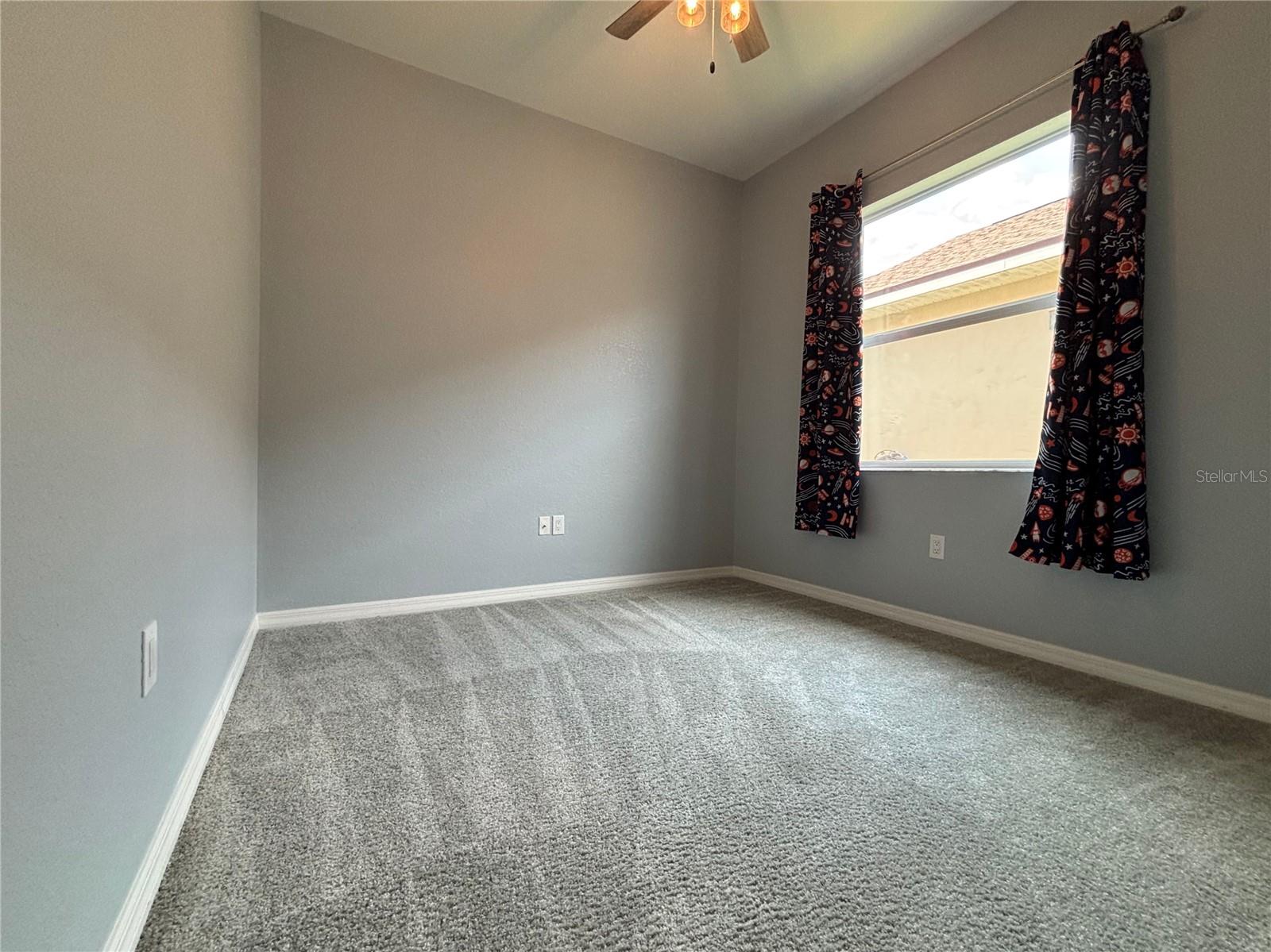 1124 Sawgrass Dr Property Photo 26