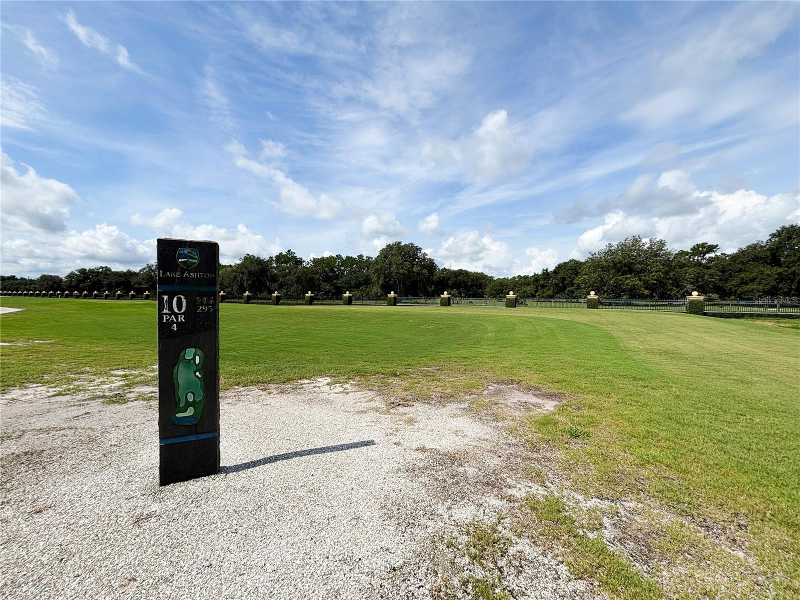 1124 Sawgrass Dr Property Photo 40
