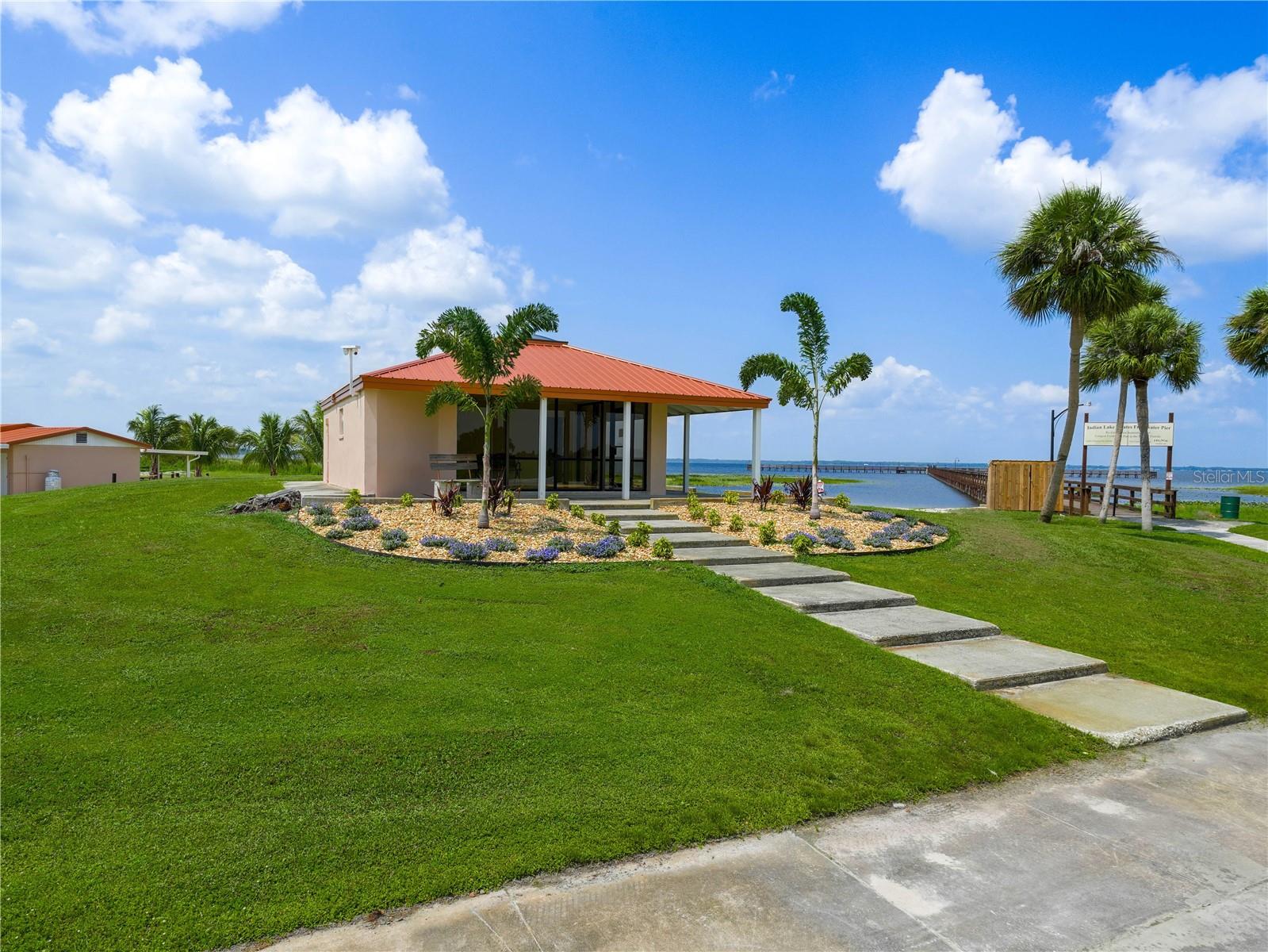 Coral Gables Dr Property Photo 33