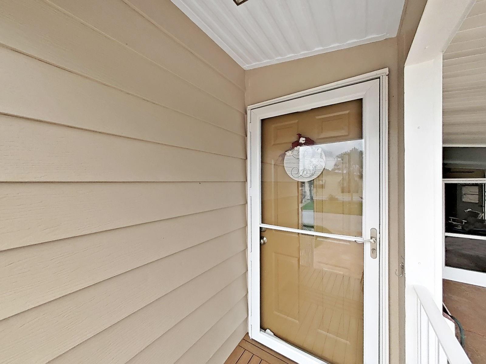 5083 Lodgewood Dr Property Photo 9