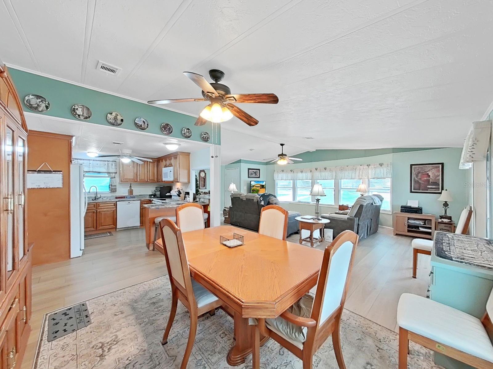 5083 Lodgewood Dr Property Photo 17