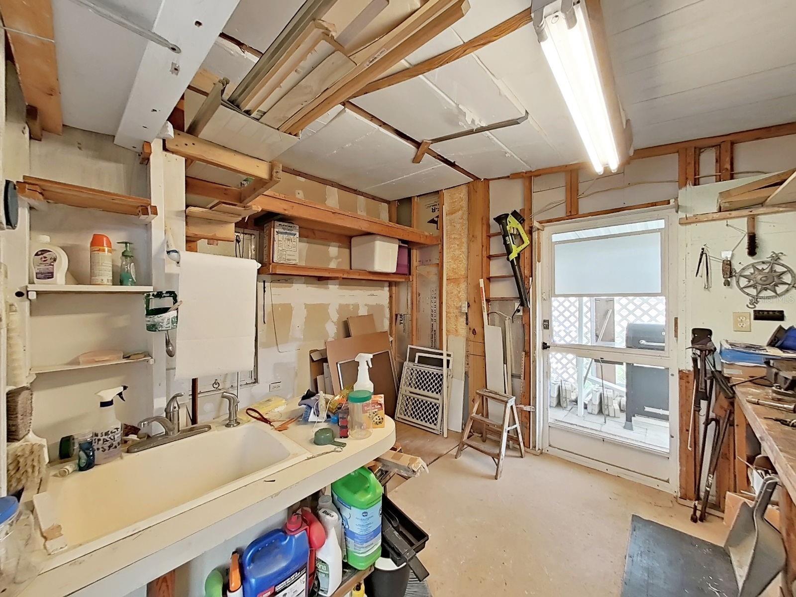 5083 Lodgewood Dr Property Photo 35