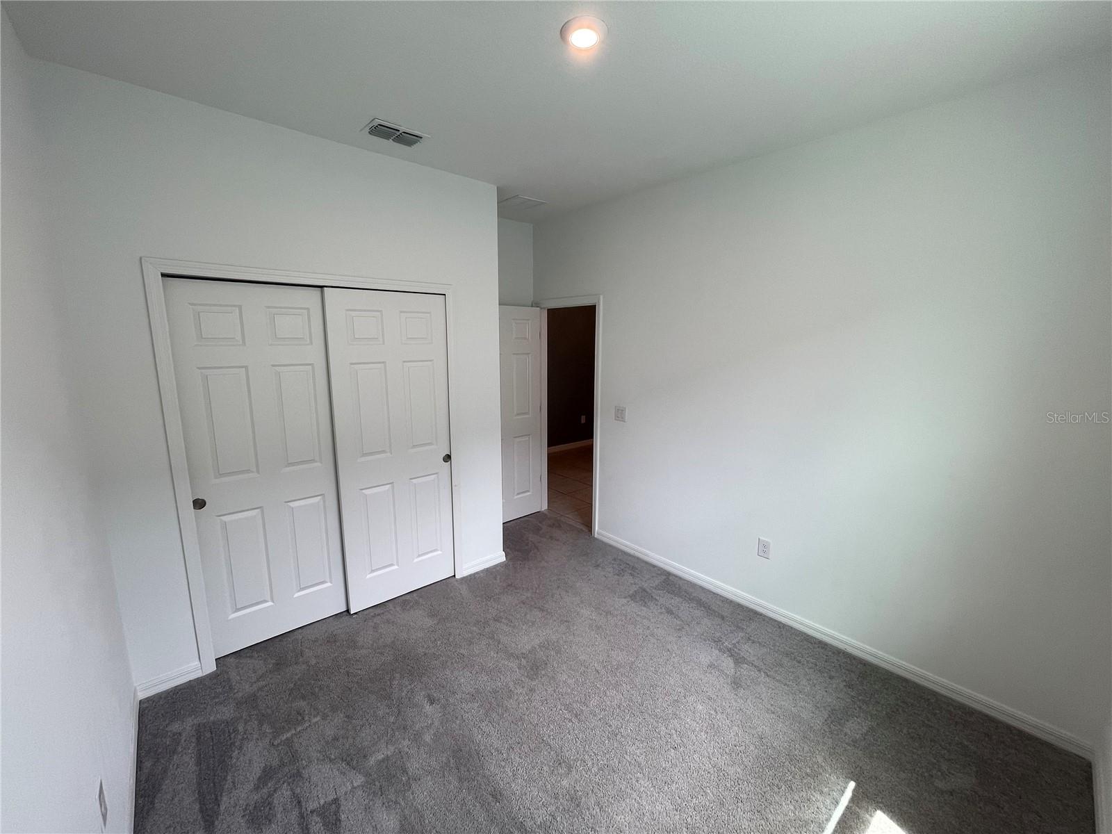 689 Crown Rose Dr Property Photo 15