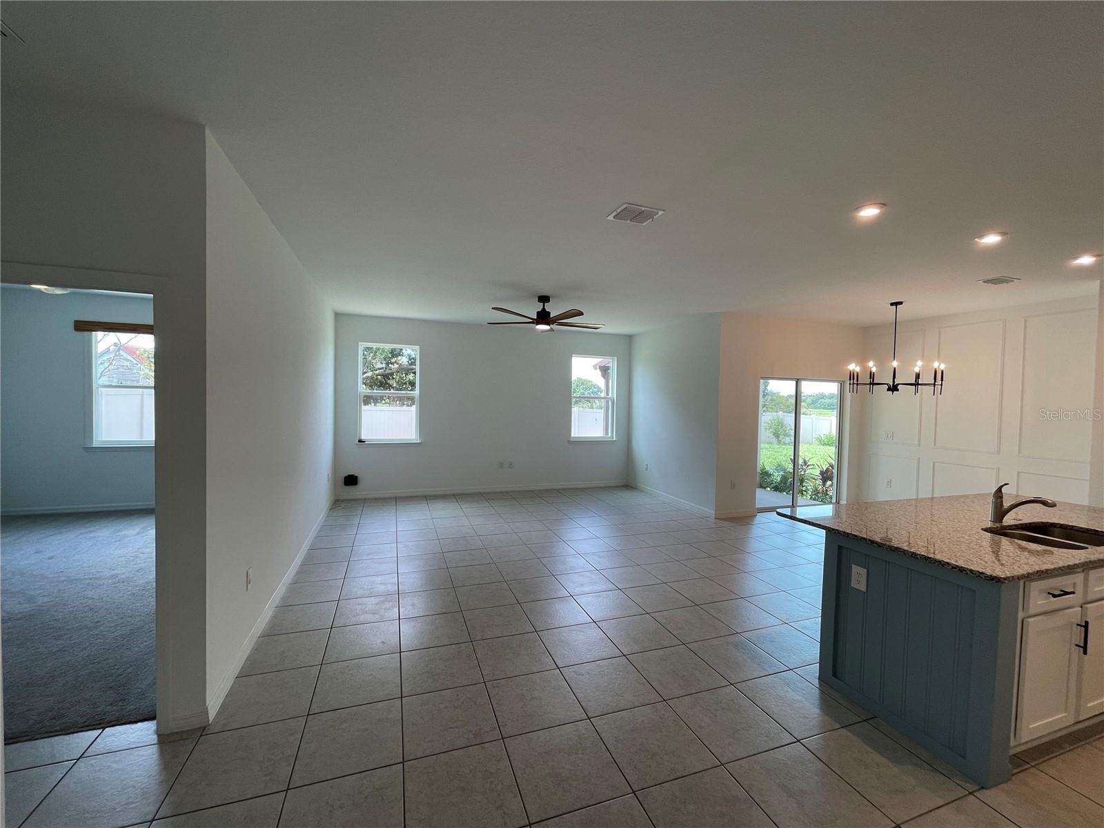 689 Crown Rose Dr Property Photo 21