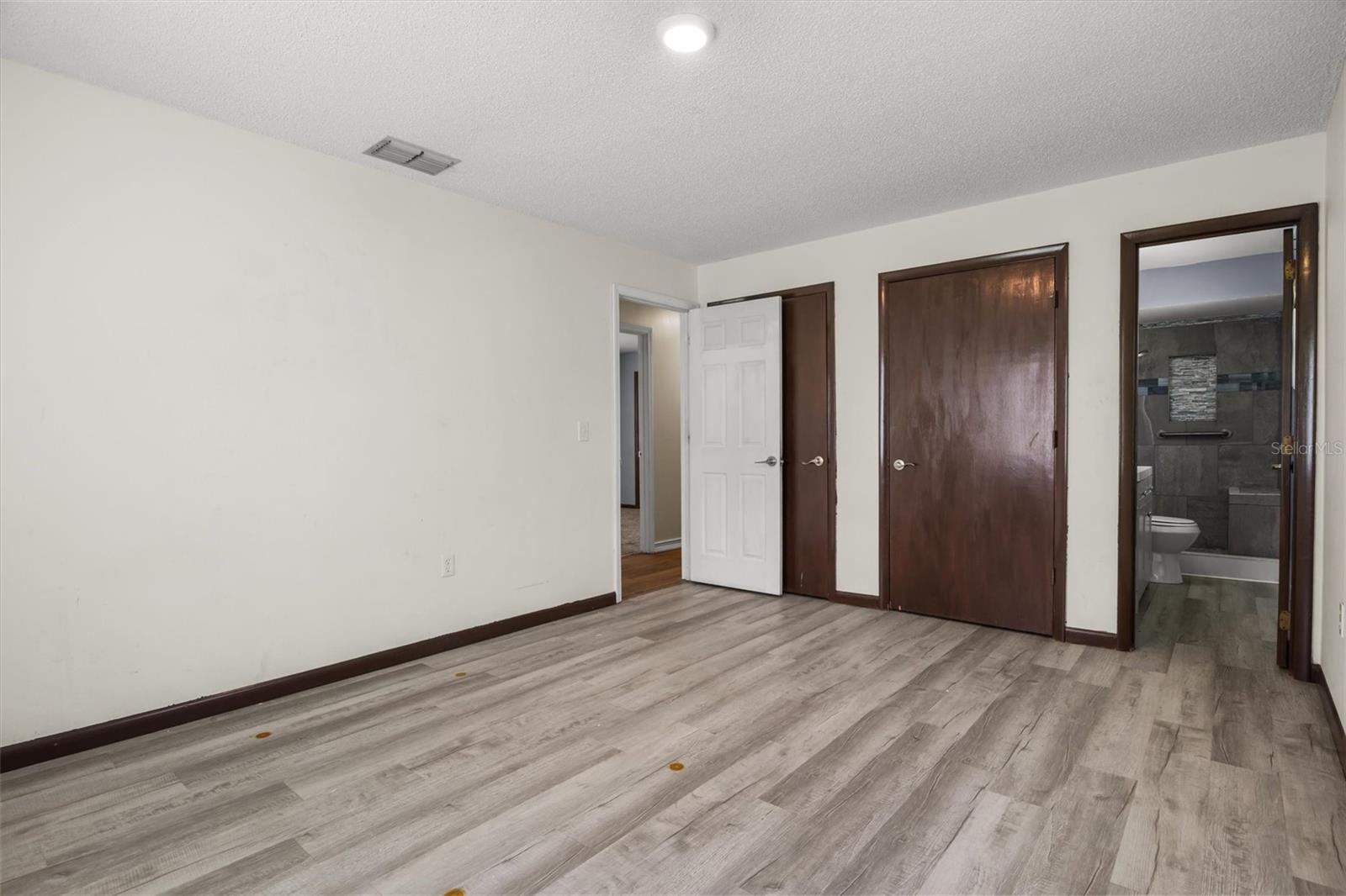 9545 State Road 33 N Property Photo 23