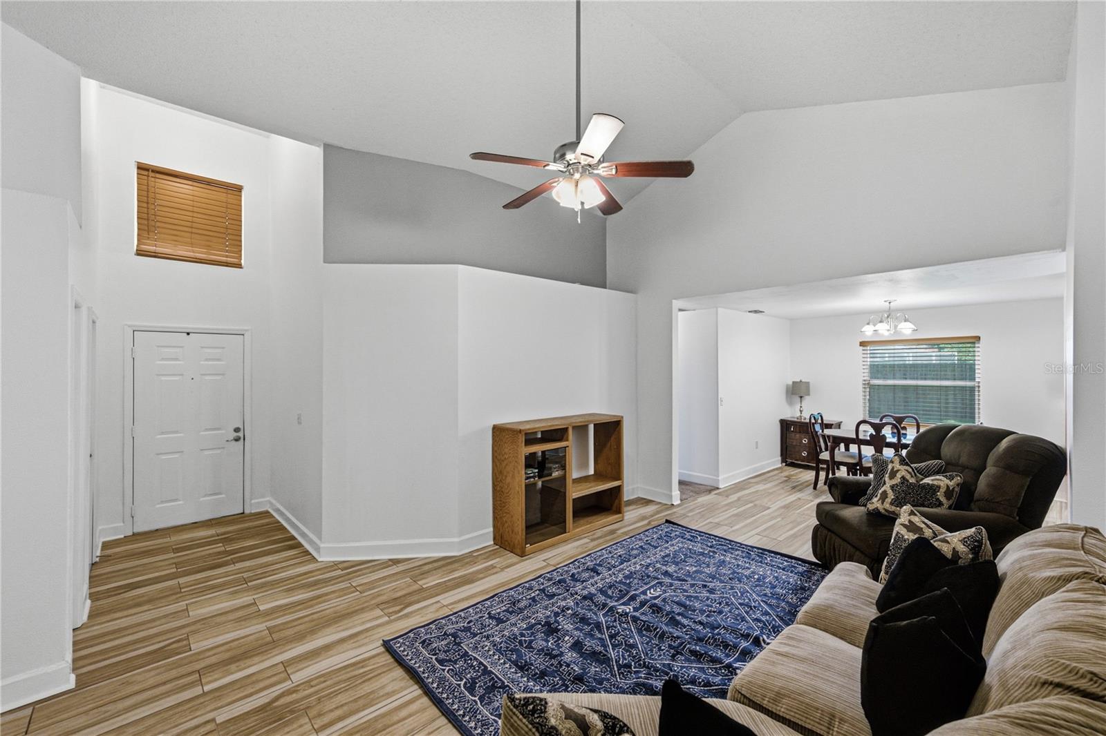 106 Saint Kitts Cir Property Photo 12