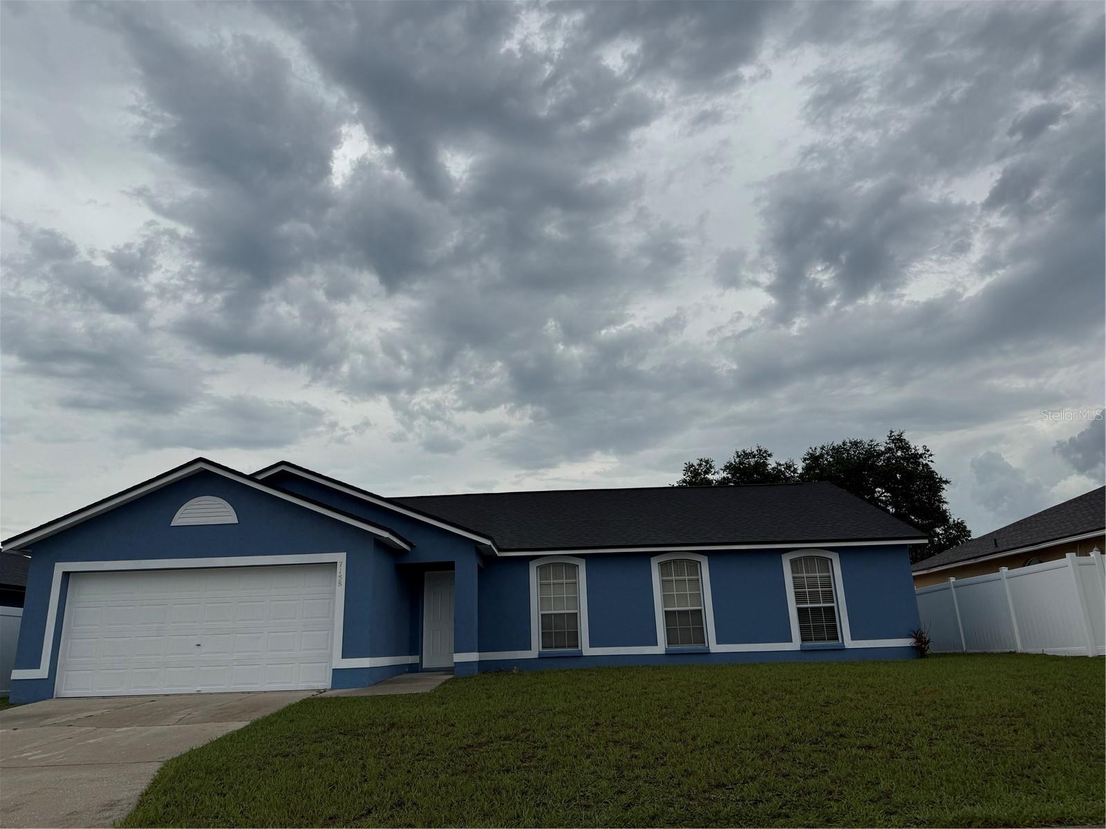 7158 SUMMIT PL Property Photo 1