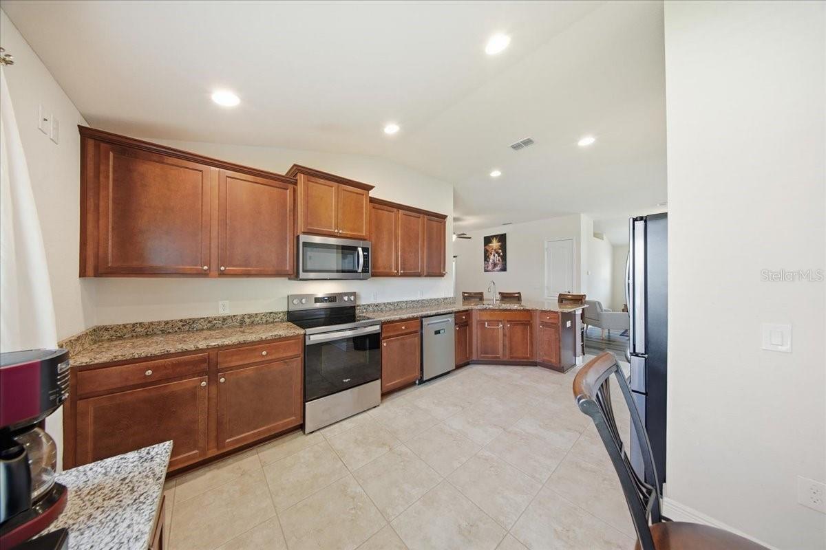 1408 Legatto Loop Property Photo 5