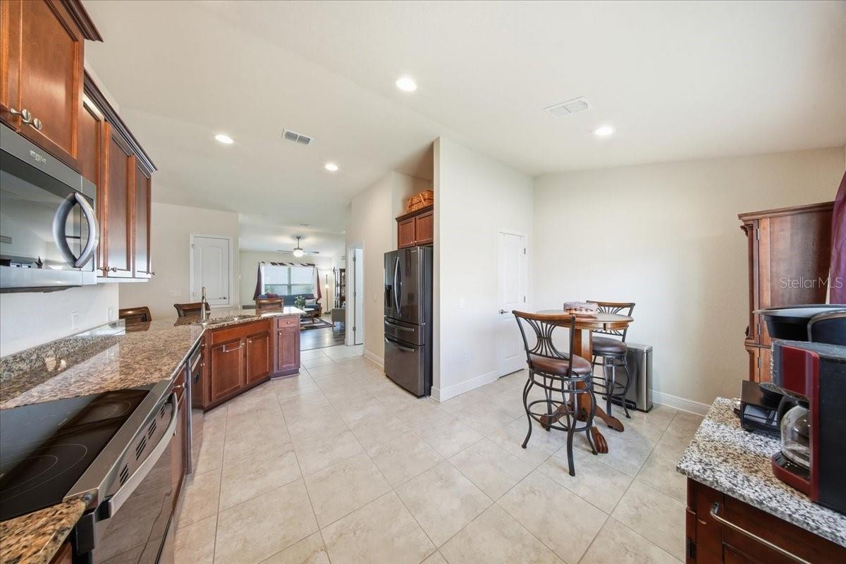 1408 Legatto Loop Property Photo 6