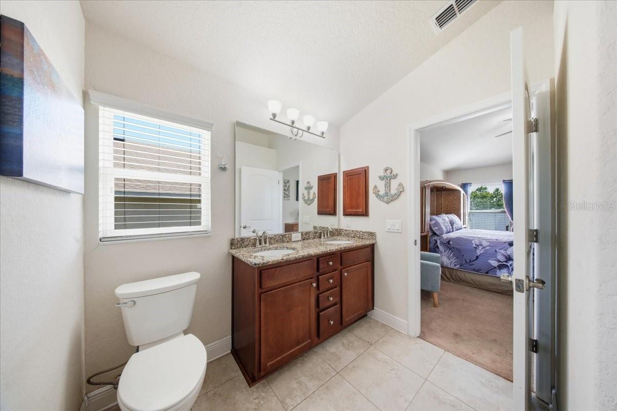 1408 Legatto Loop Property Photo 11