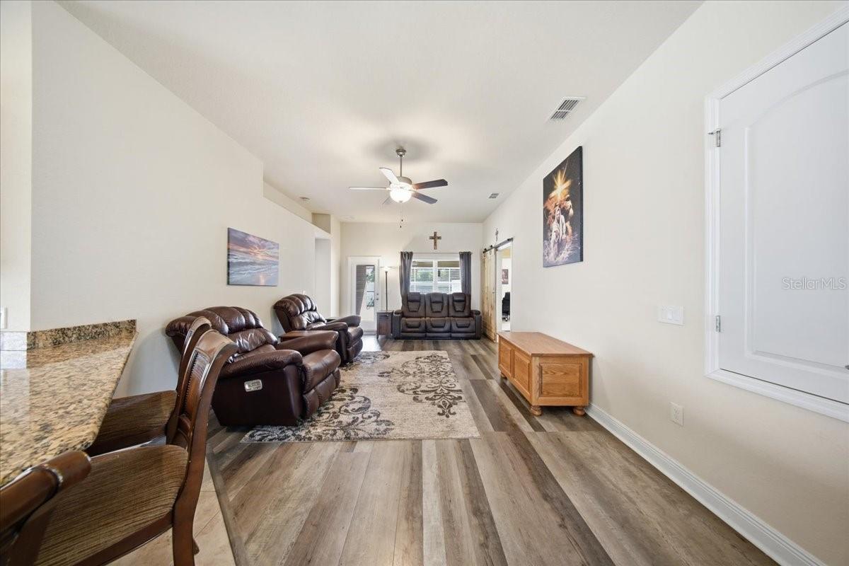 1408 Legatto Loop Property Photo 24
