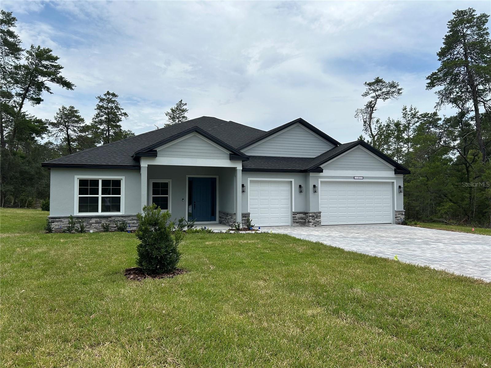 3064 W Pine Ridge Blvd Property Photo 3