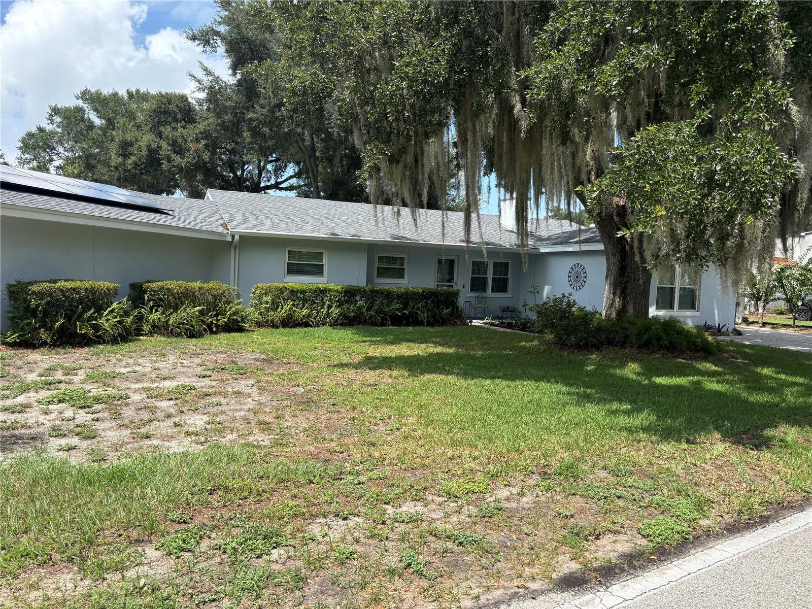 1901 N Lake Eloise Dr Property Photo 1