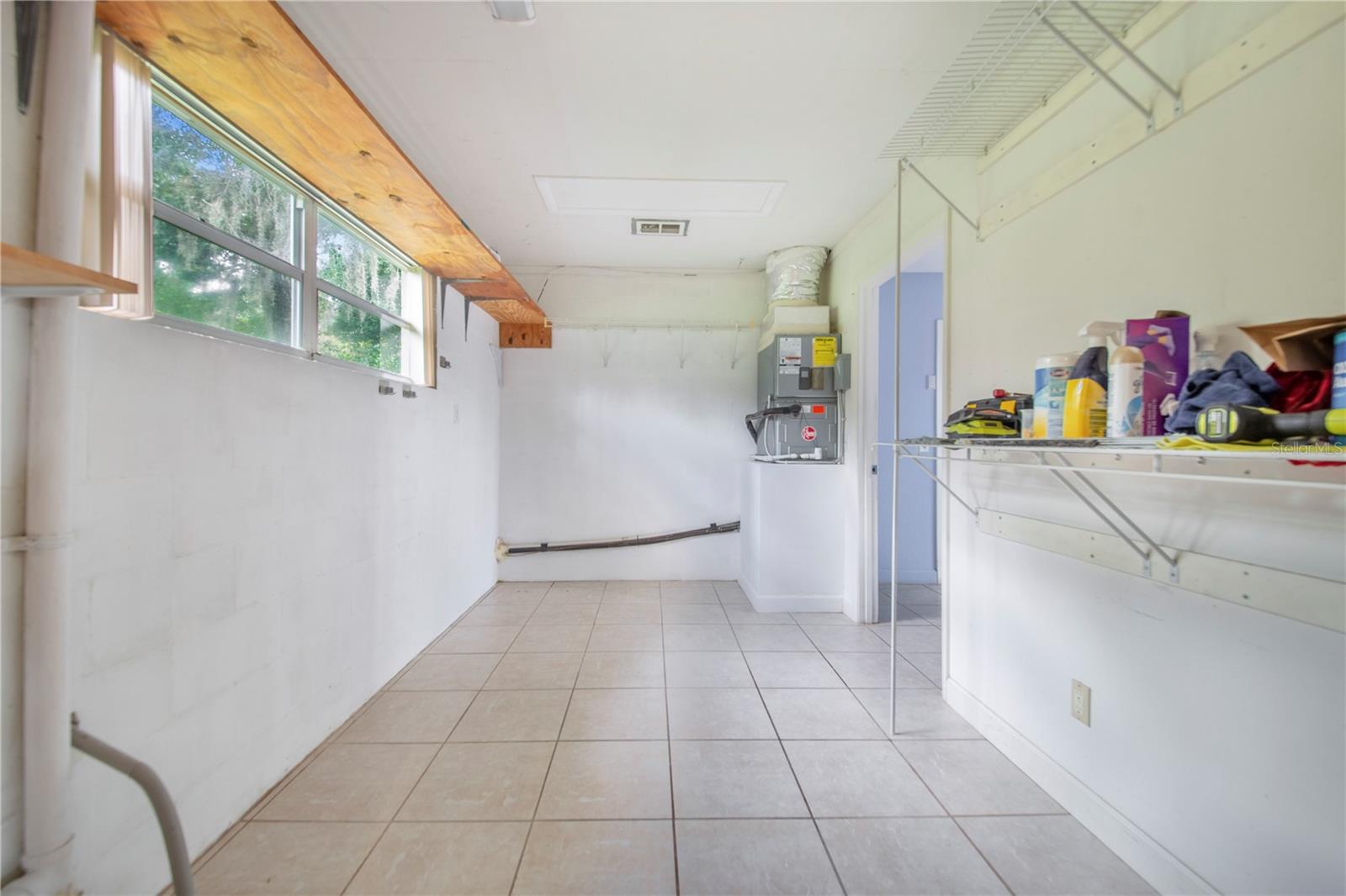 490 Twin Lakes Blvd Property Photo 18