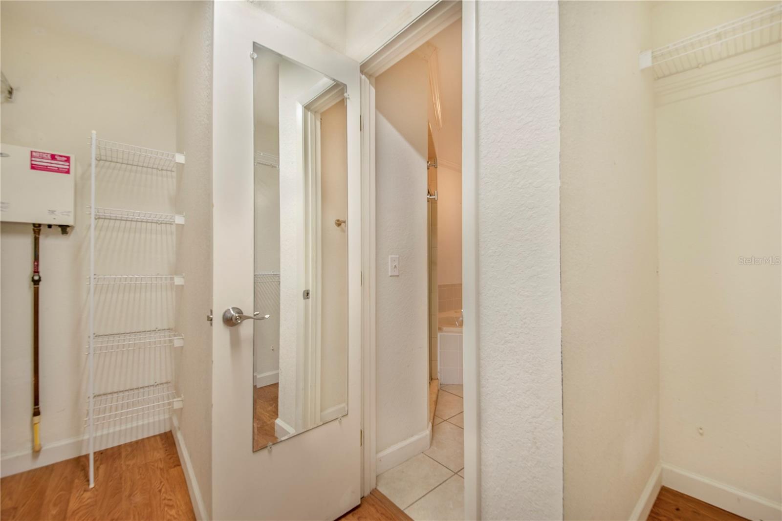 490 Twin Lakes Blvd Property Photo 24