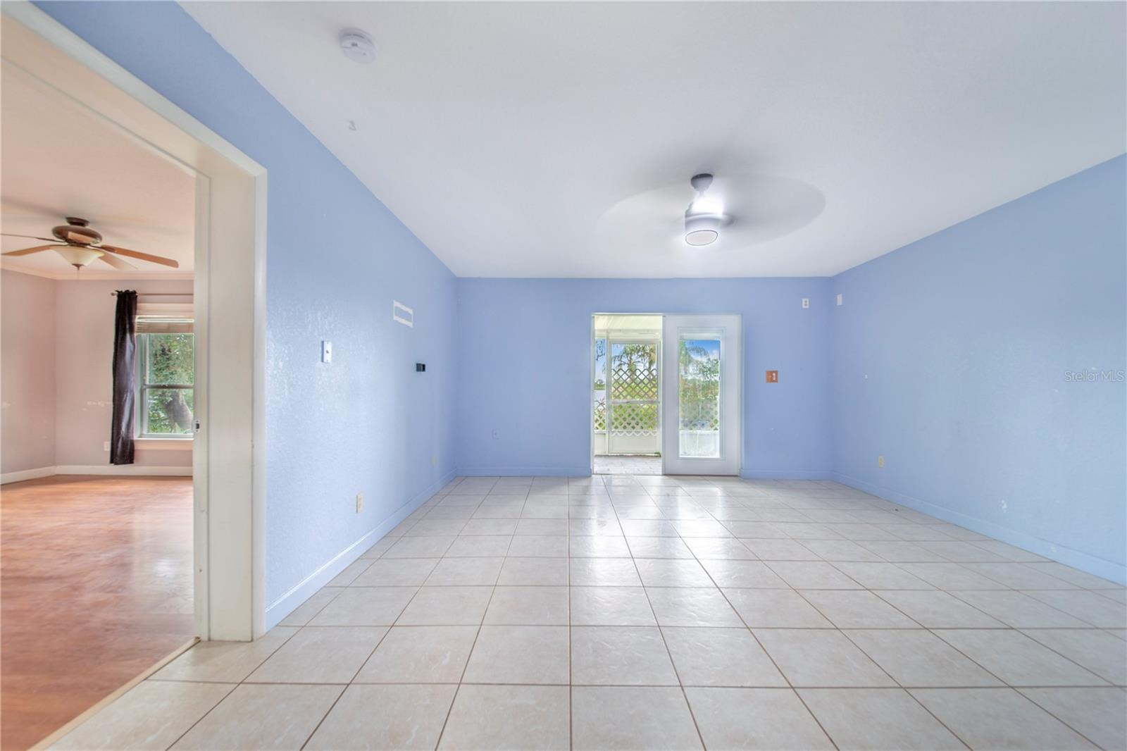 490 Twin Lakes Blvd Property Photo 26