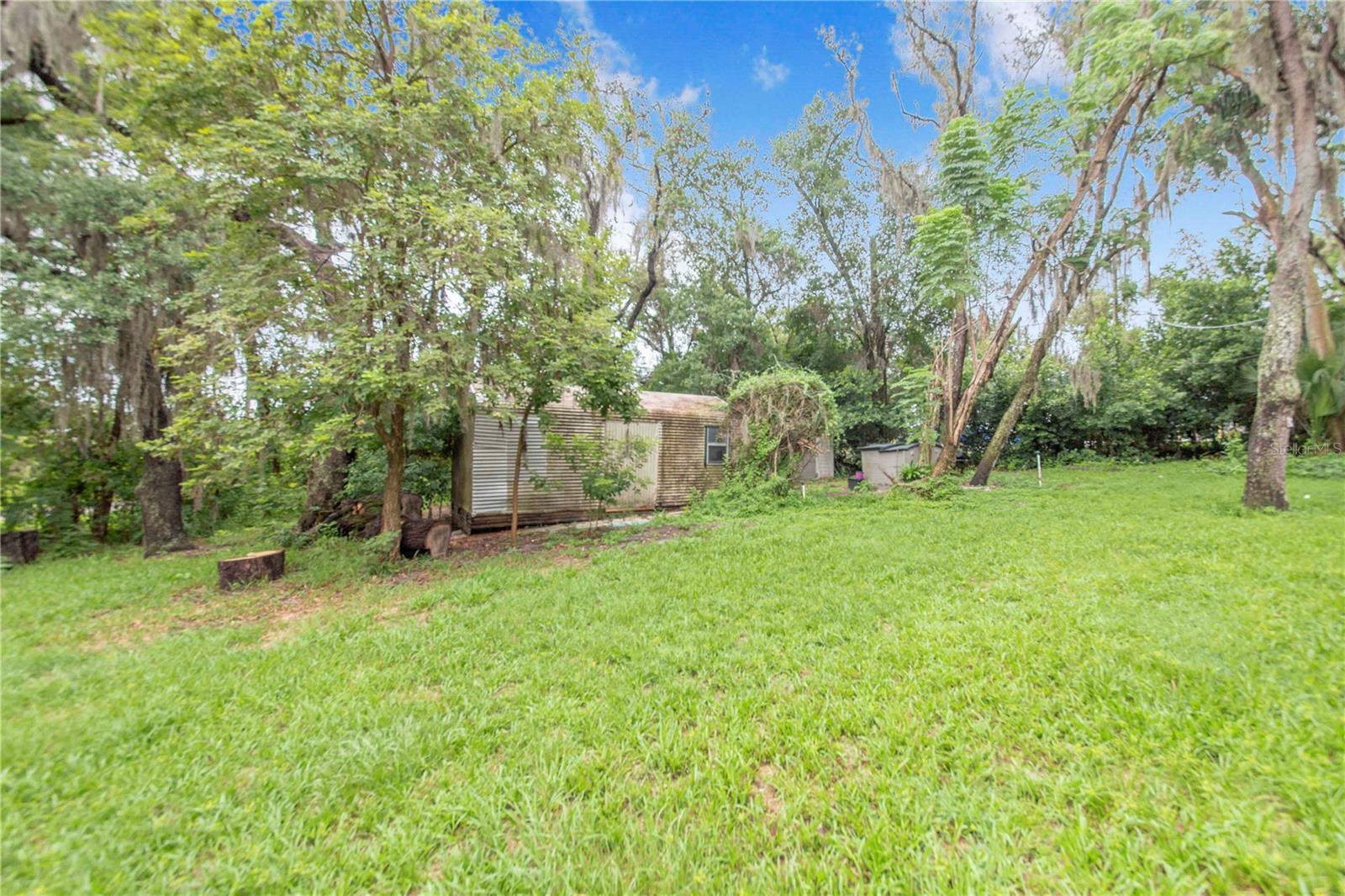 490 Twin Lakes Blvd Property Photo 32