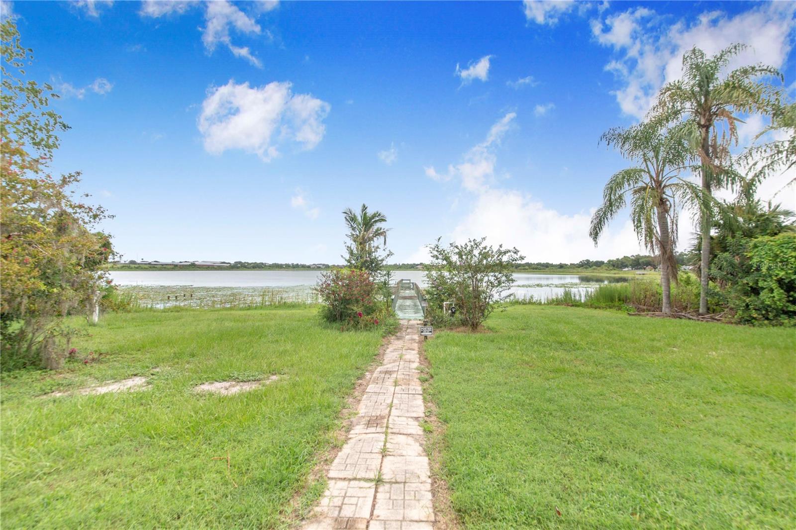 490 Twin Lakes Blvd Property Photo 40