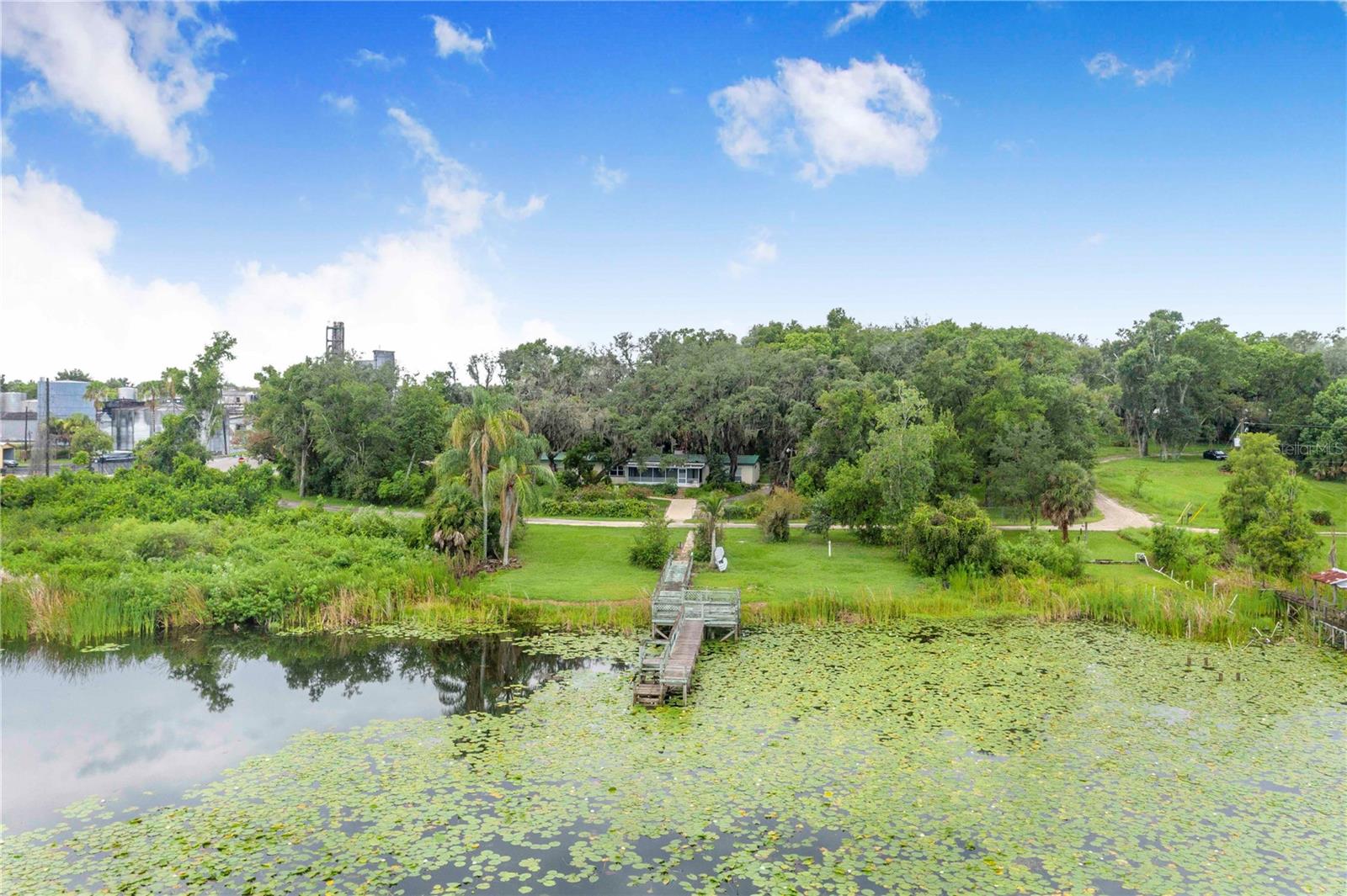 490 Twin Lakes Blvd Property Photo 44