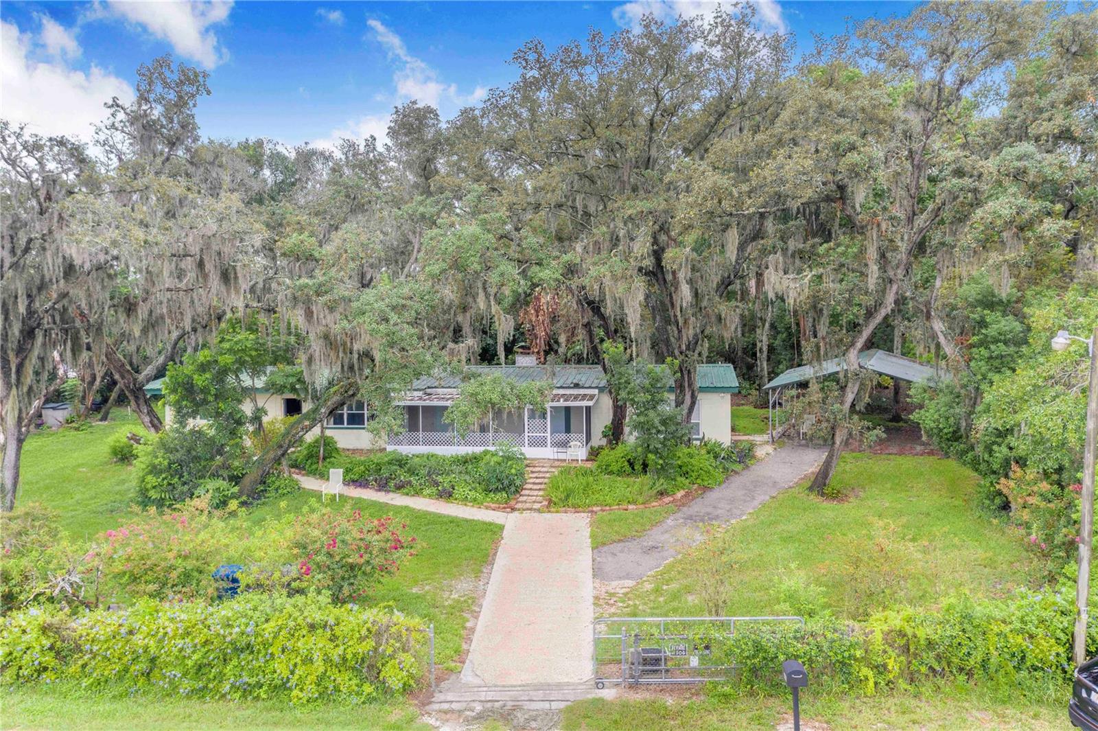 490 Twin Lakes Blvd Property Photo 46