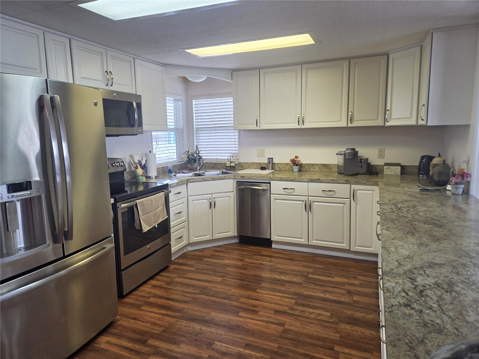 628 Lakeside Ranch Ln Property Photo 12