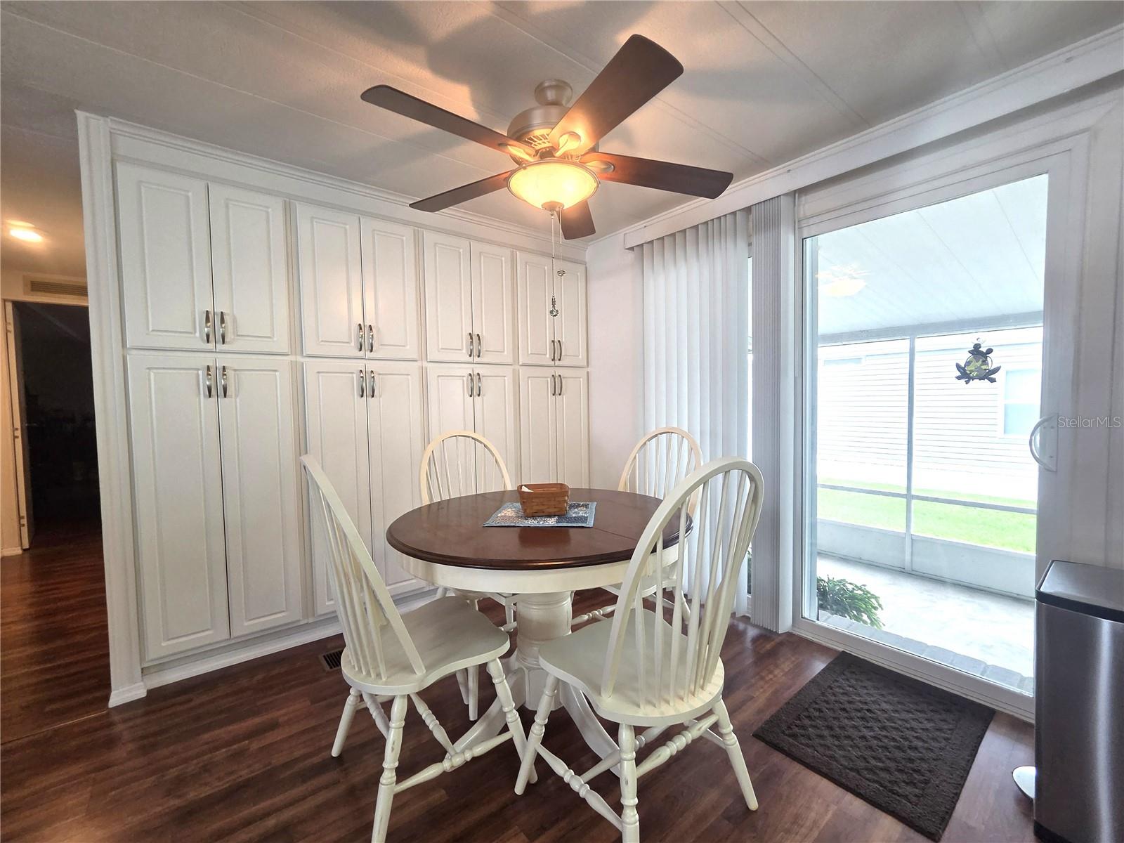 628 Lakeside Ranch Ln Property Photo 14