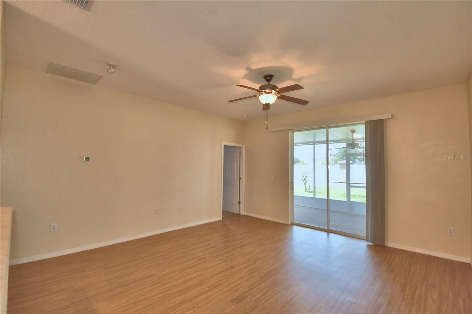 5621 Forest Ridge Dr Property Photo 8