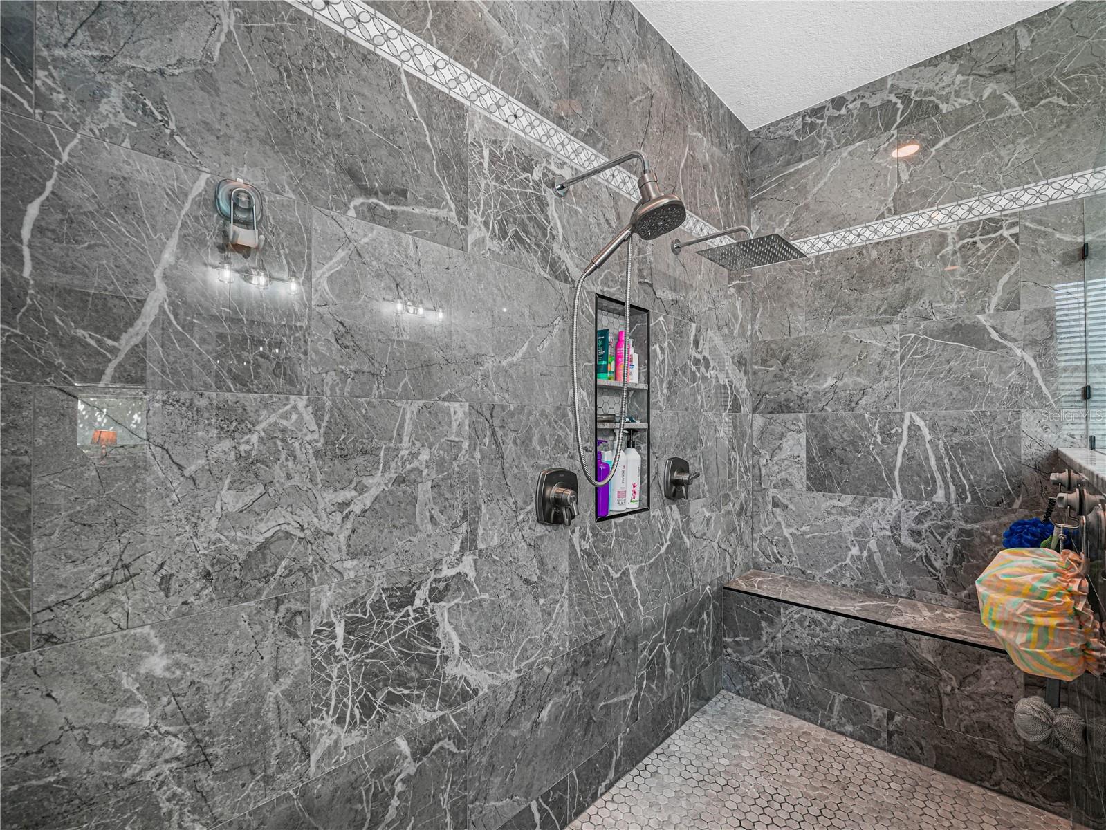 112 Pecorri Ct Property Photo 23
