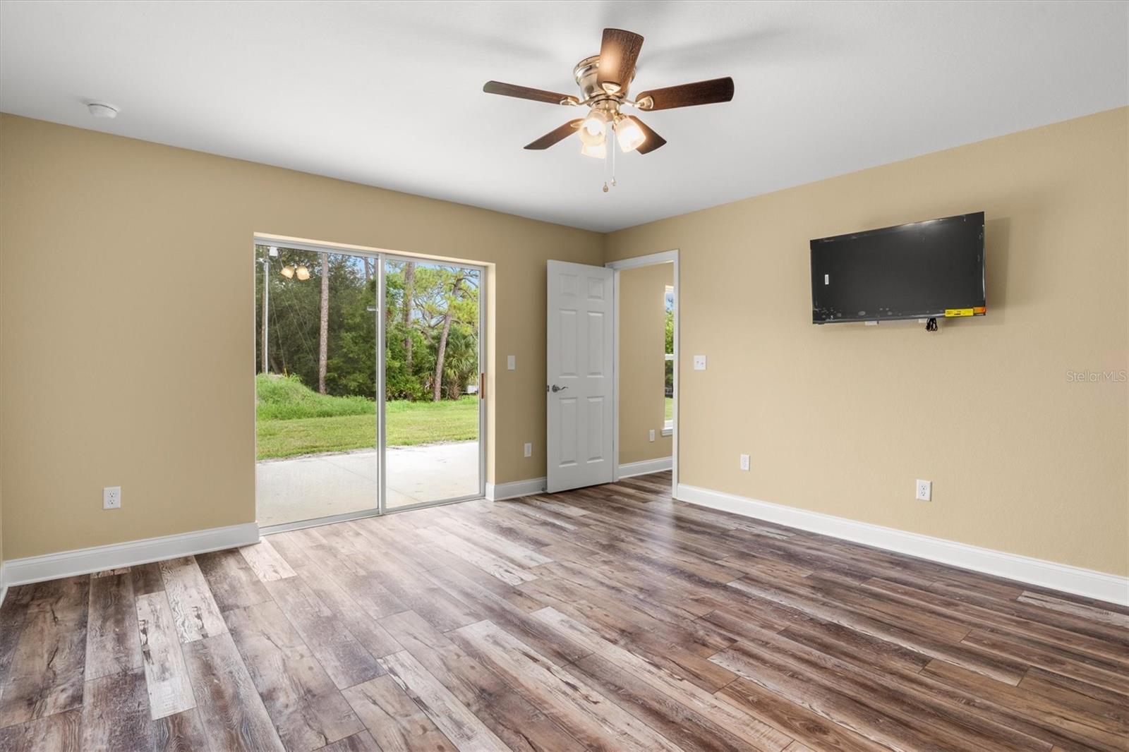 6929 Wilbar Ln Property Photo 16