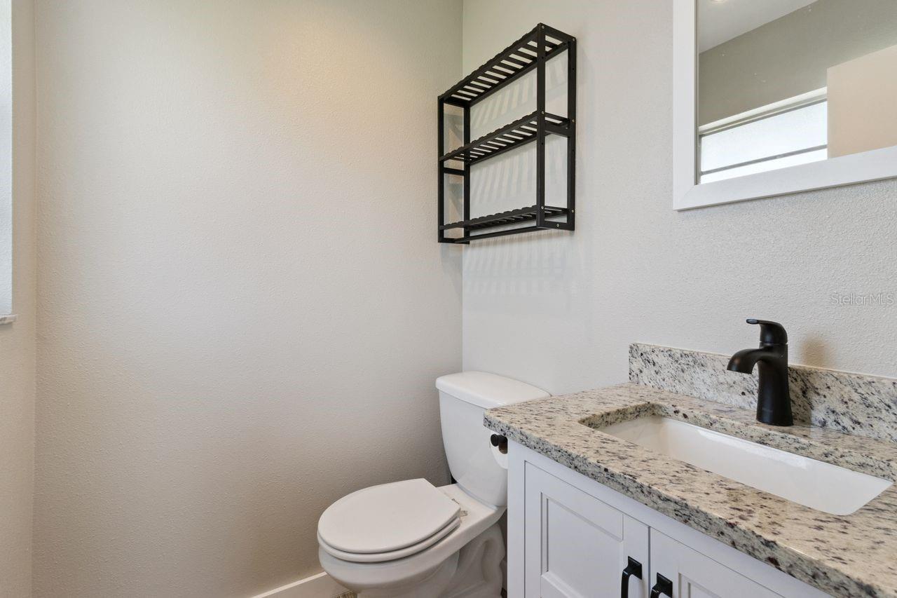 220 Aldo Dr Property Photo 23