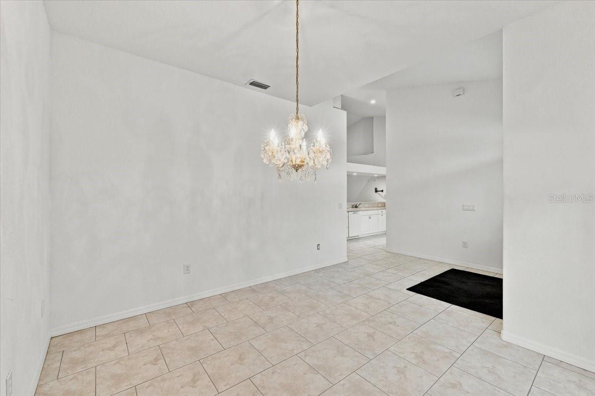 1505 Lake Thomas Loop Property Photo 8